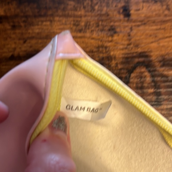 IPSY Glam Bag - Picture 6 of 9